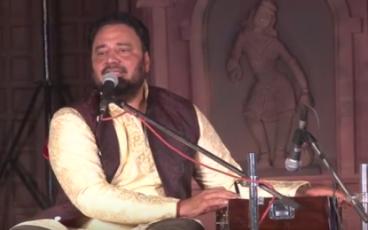 Prof. (Dr.) Rajinder Singh Gill, Director, NZCC performing during the Shilpgram Utsav at Allahabad on 01/11/2015