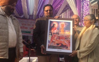 Receiving Bharat Mata’s Painting, Painted By S. Sobha Singh